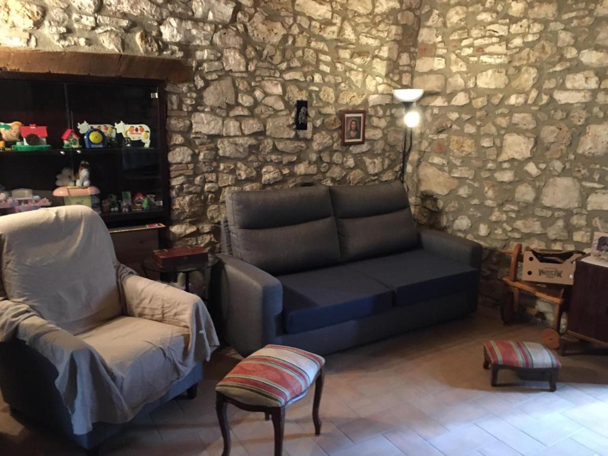 La Casetta Al Roccone Semproniano Bagian luar foto